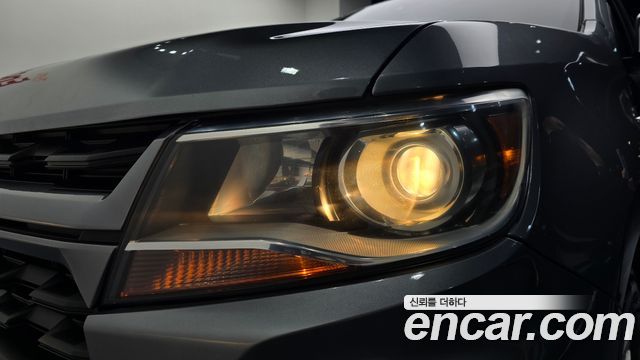 Chevrolet Korea Colorado 2022 — photo 8
