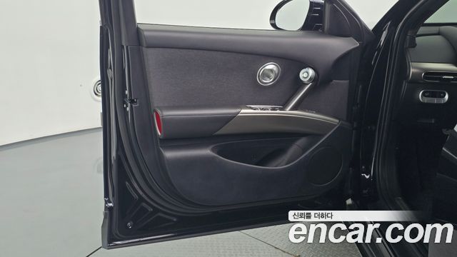 Genesis GV60 2022 — photo 14
