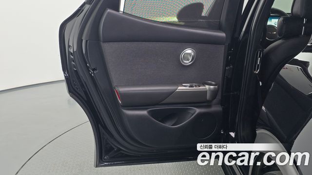 Genesis GV60 2022 — photo 15