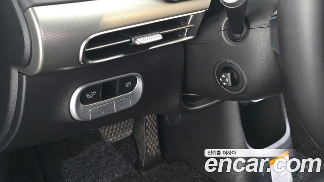 Genesis GV60 2022 — photo 28