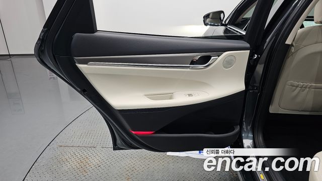 Hyundai Grandeur 2022 — photo 15