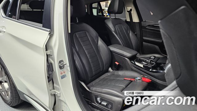 BMW X4 2022 — photo 18