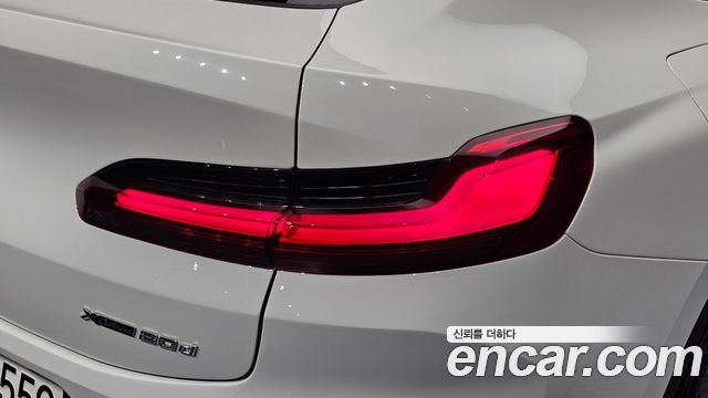 BMW X4 2022 — photo 9