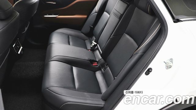 Toyota Crown 2025 — photo 15