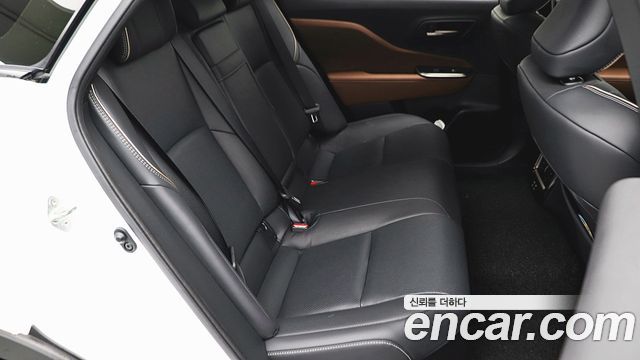 Toyota Crown 2025 — photo 16