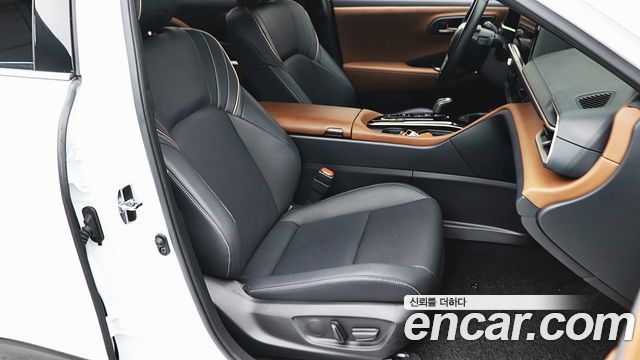 Toyota Crown 2025 — photo 17