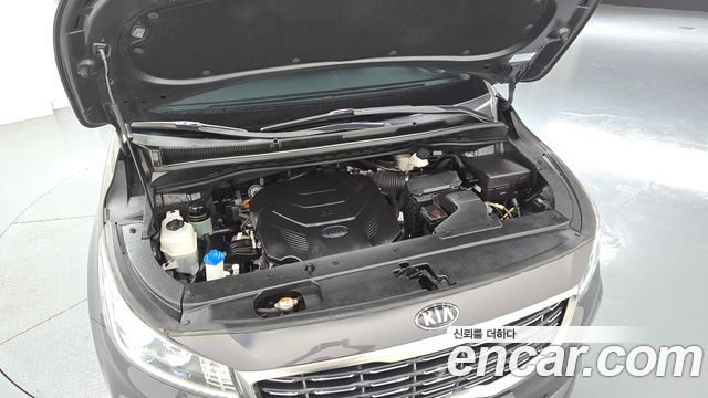 Kia Canival 2019 — photo 6