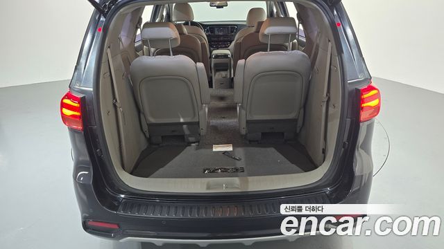 Kia Canival 2019 — photo 23