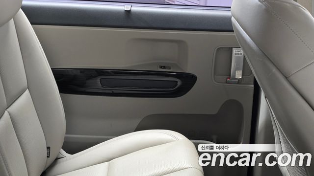 Kia Canival 2019 — photo 15