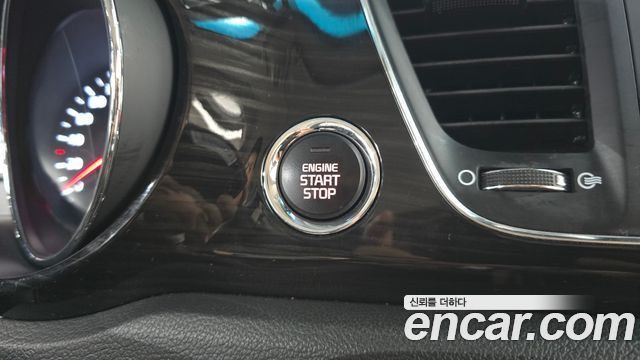 Kia Canival 2019 — photo 28