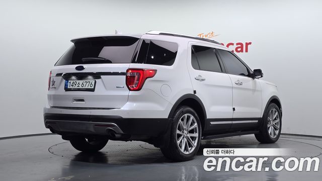Ford Explorer 2016 — photo 2