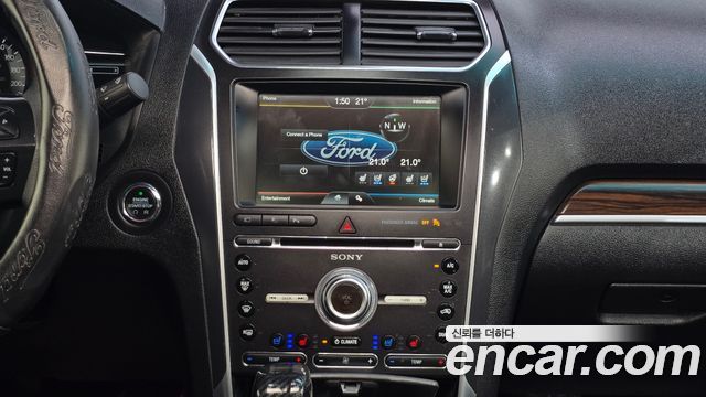 Ford Explorer 2016 — photo 13