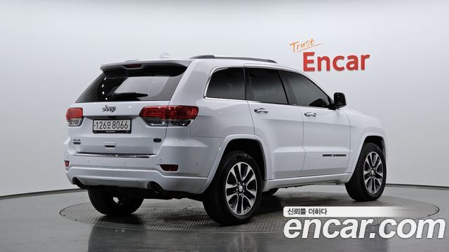 Jeep Cherokee 2018 — photo 2
