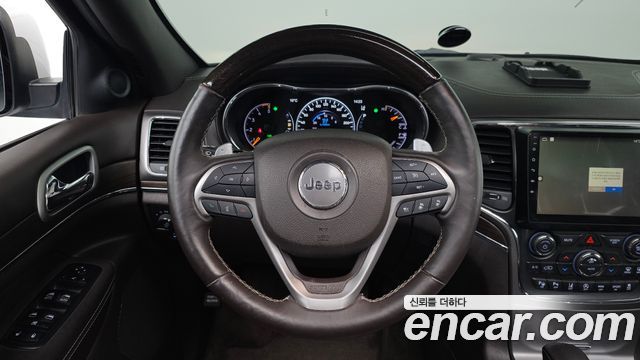 Jeep Cherokee 2018 — photo 19