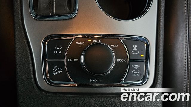 Jeep Cherokee 2018 — photo 24
