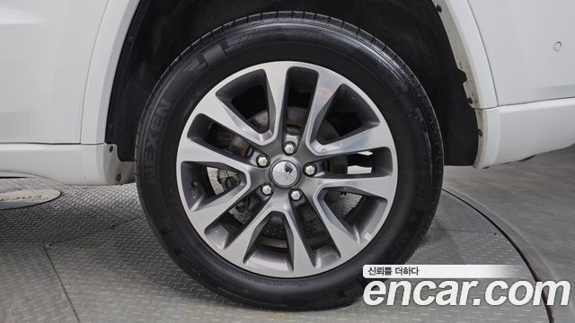 Jeep Cherokee 2018 — photo 7