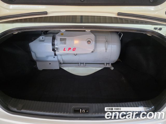 Kia LOTZE 2010 — photo 17