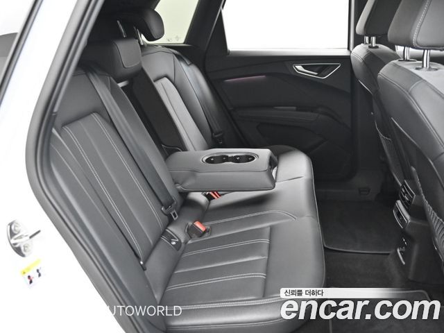 Audi Q4 e-tron 2026 — photo 12
