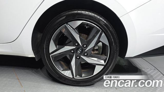 Hyundai AVANTE 2021 — photo 7