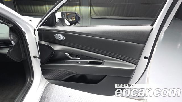Hyundai AVANTE 2021 — photo 14