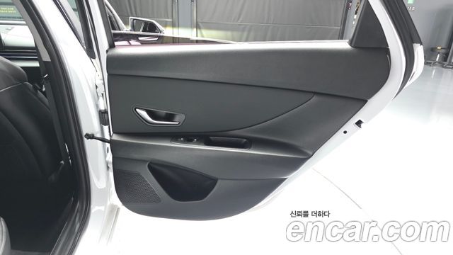 Hyundai AVANTE 2021 — photo 15