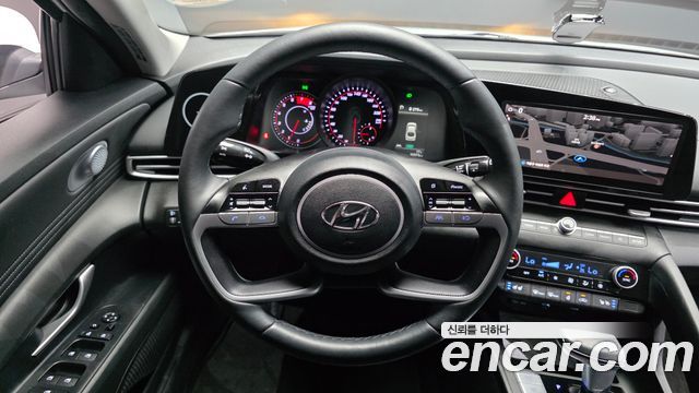 Hyundai AVANTE 2023 — photo 13