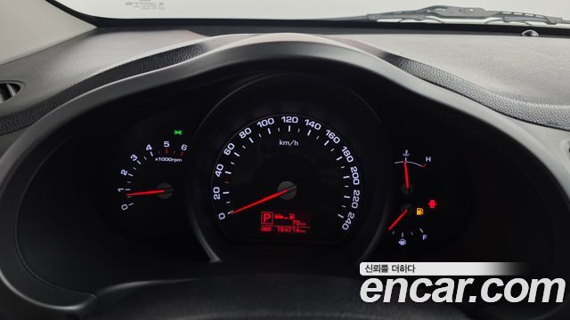 Kia Sportage 2012 — photo 8