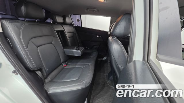 Kia Sportage 2012 — photo 19