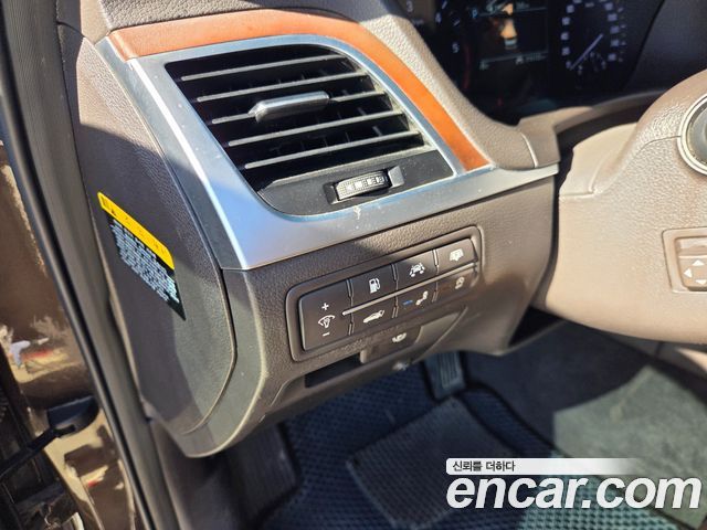 Genesis G80 2019 — photo 9