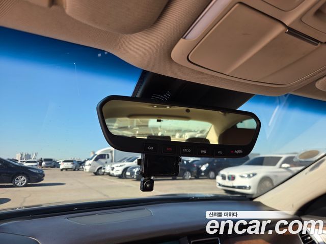 Genesis G80 2019 — photo 12