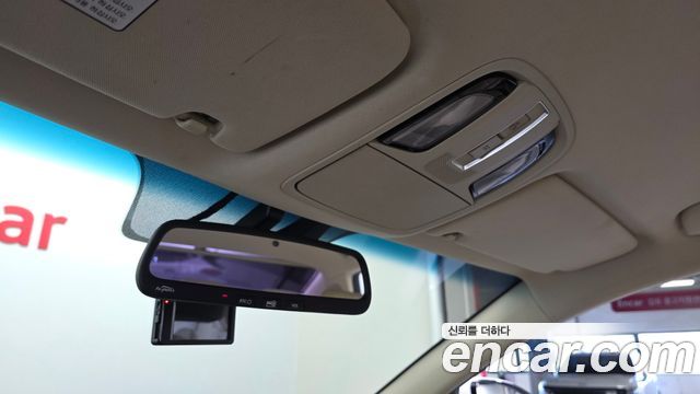 Kia K7 2016 — photo 21