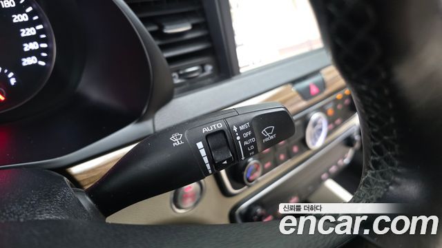 Kia K7 2016 — photo 23