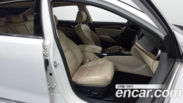 Kia K7 2016 — photo 16