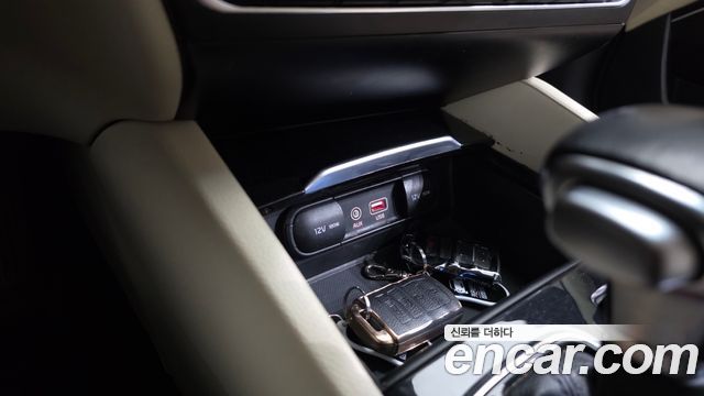 Kia K7 2016 — photo 30