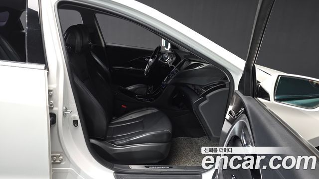 Hyundai Grandeur 2011 — photo 11