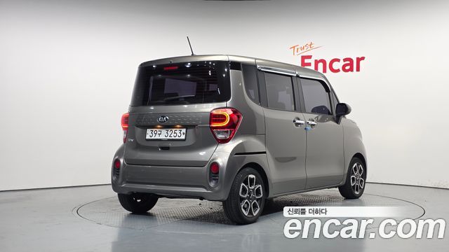 Kia RAY 2018 — photo 2