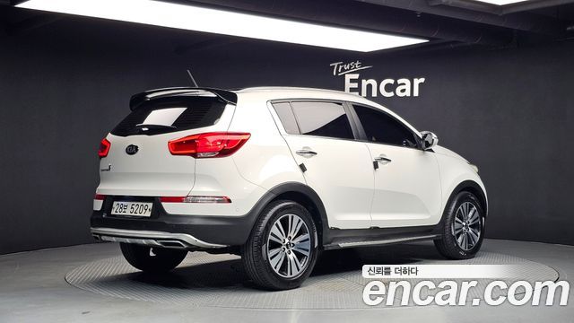 Kia Sportage 2015 — photo 2