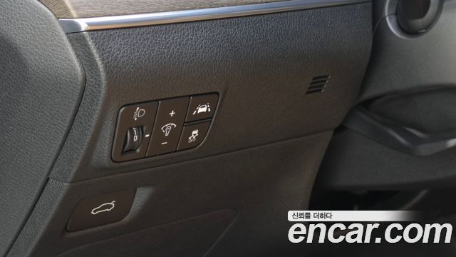 Kia K5 2022 — photo 24
