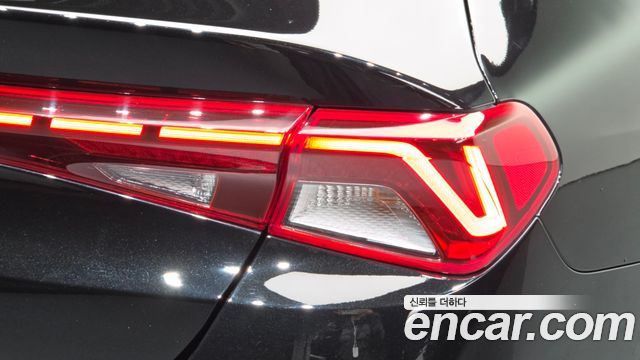 Kia K5 2022 — photo 9