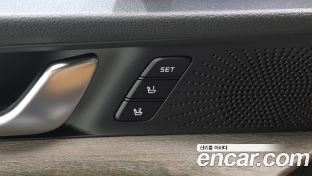 Kia K5 2022 — photo 30