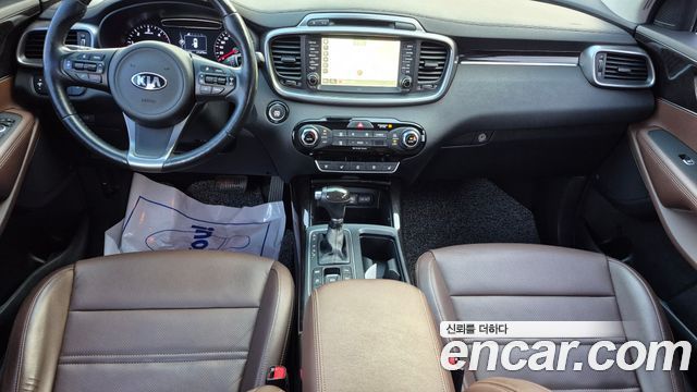Kia Sorento 2016 — photo 11