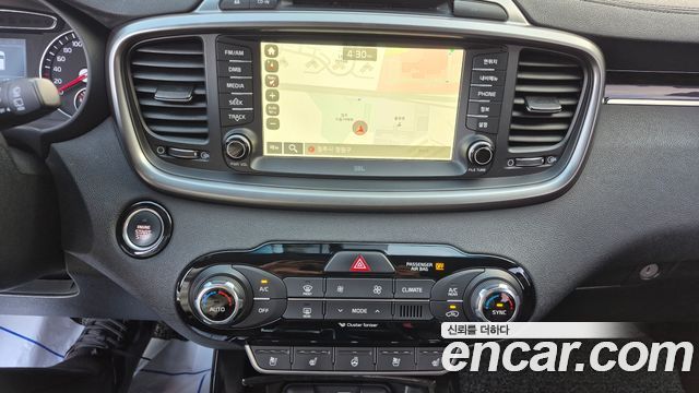 Kia Sorento 2016 — photo 12