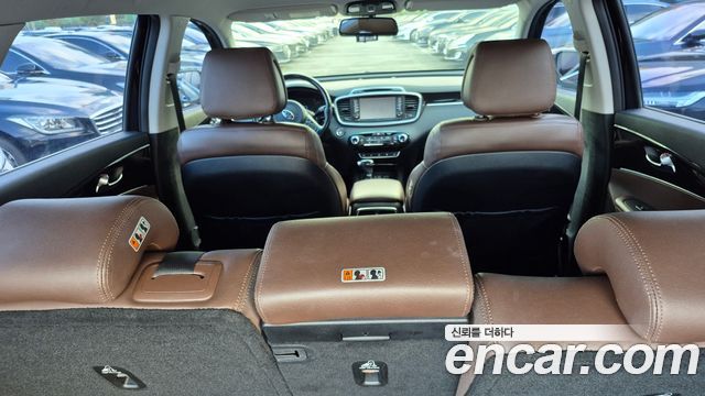 Kia Sorento 2016 — photo 19