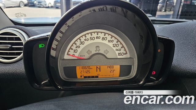 Smart Fortwo 2011 — photo 8