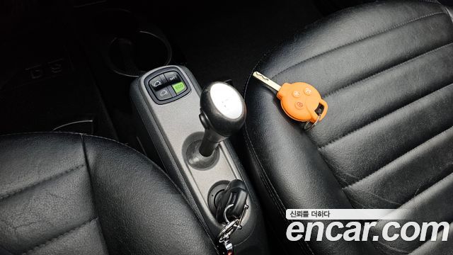 Smart Fortwo 2011 — photo 9