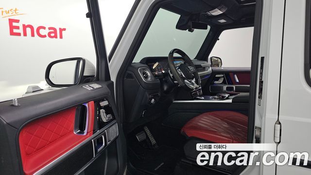 Mercedes-Benz G-Class 2023 — photo 13