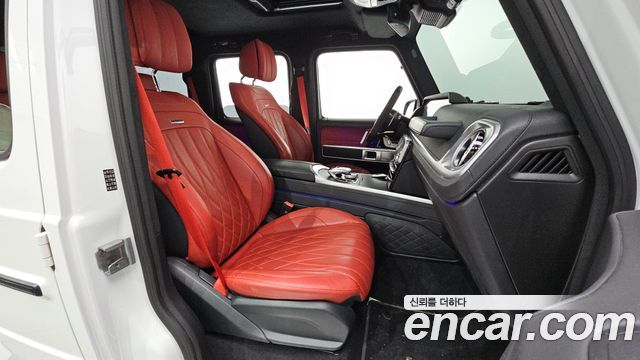 Mercedes-Benz G-Class 2023 — photo 16