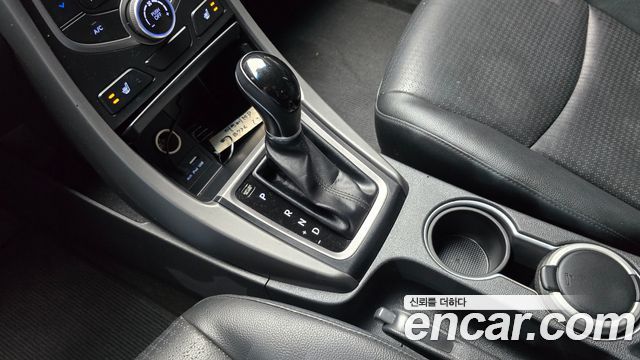 Hyundai AVANTE 2015 — photo 9
