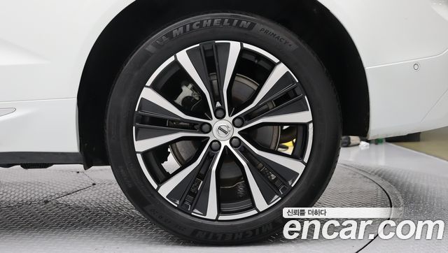 Volvo XC60 2025 — photo 4