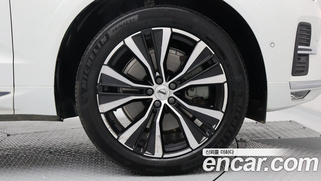 Volvo XC60 2025 — photo 5